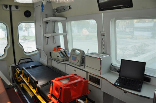 丰台区救护车内部
